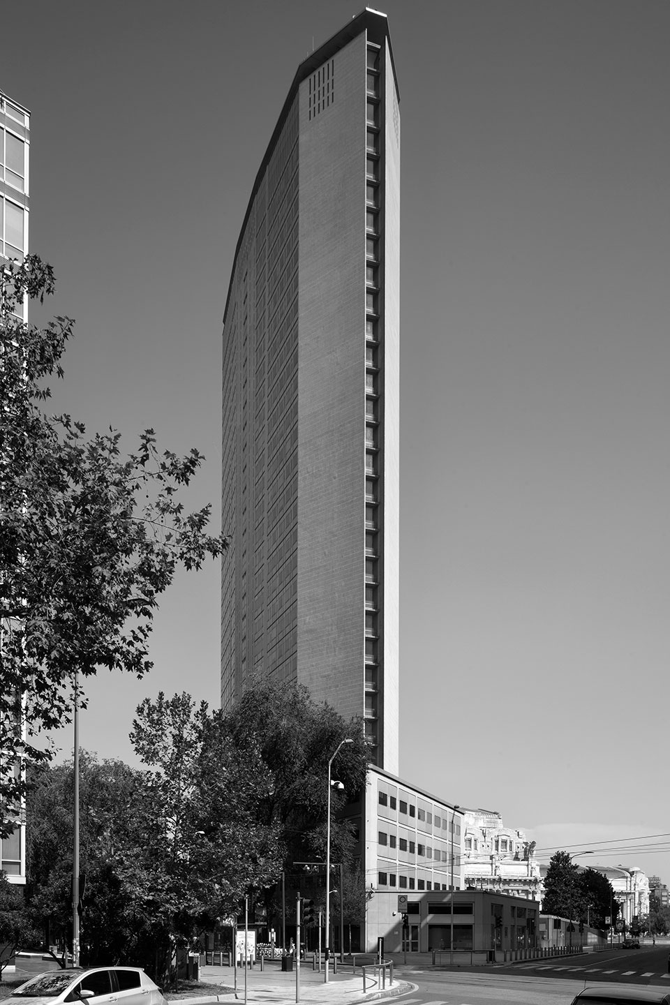 corvino + multari - atlante dell'architettura contemporanea - grattacielo pirelli
