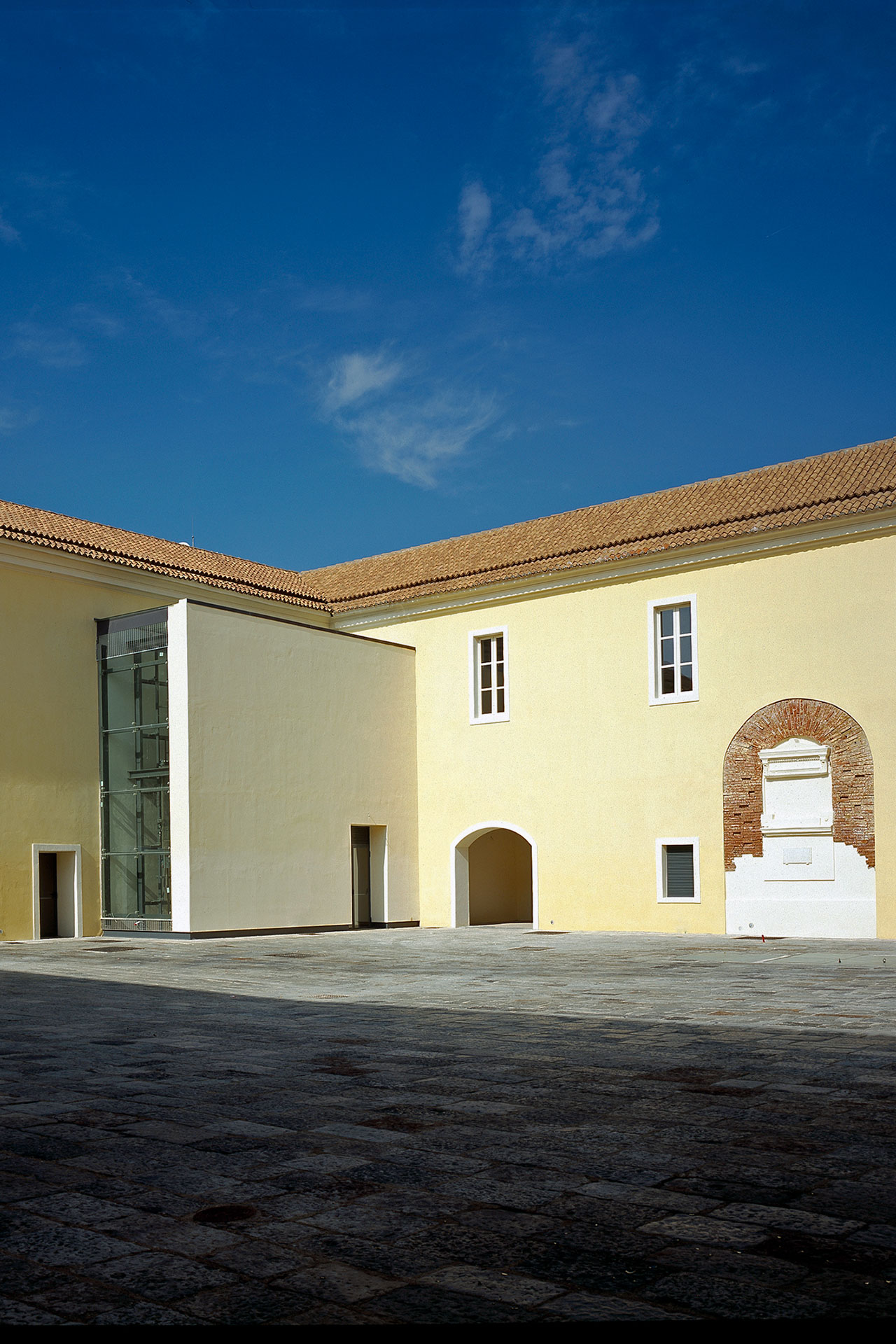 Restauro del Quartiere Militare Borbonico